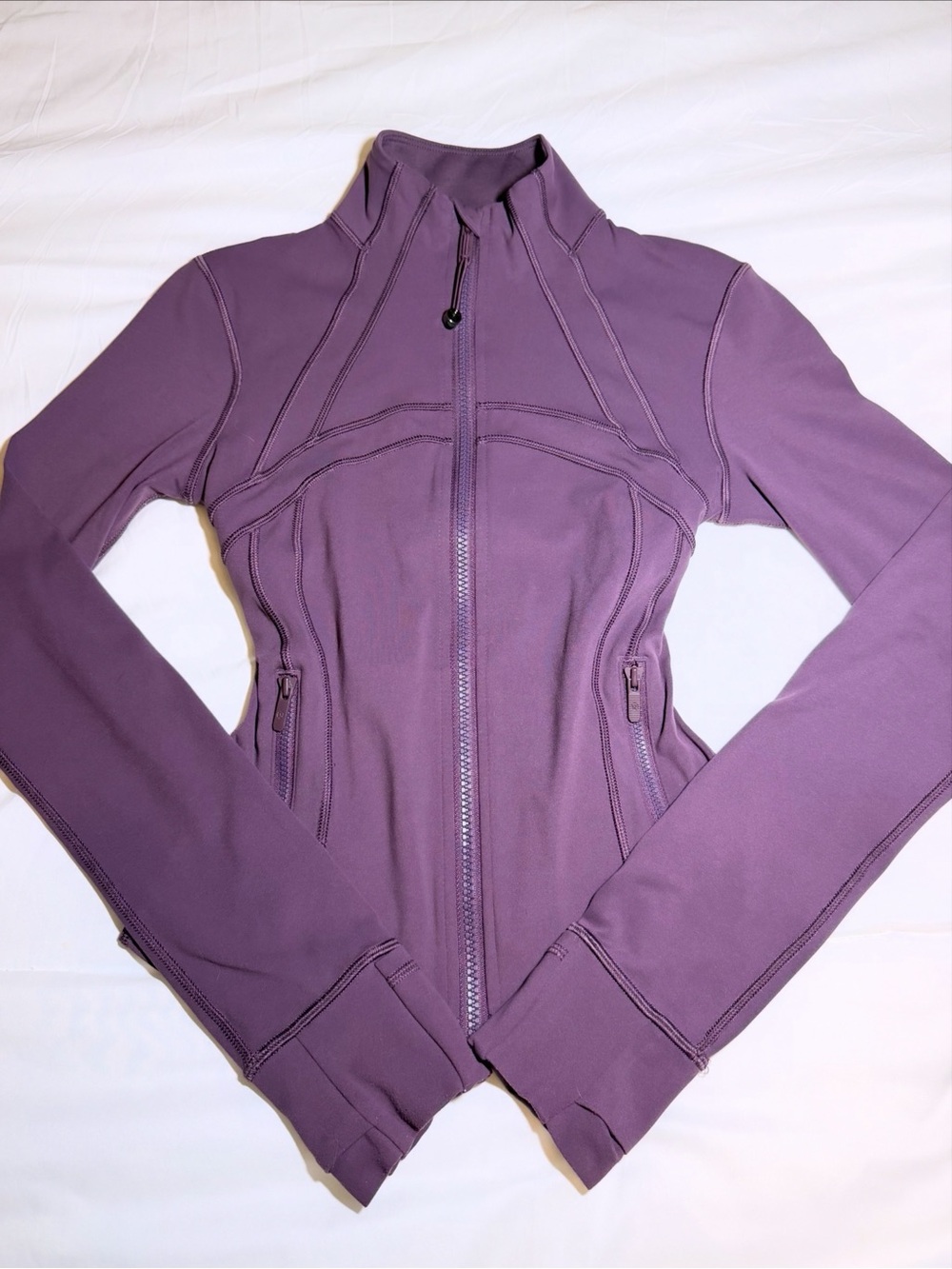 ! Lululemon Cropped Define Jacket ! WORN FEW TIMES !